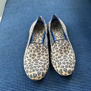 Rothys leopard flats